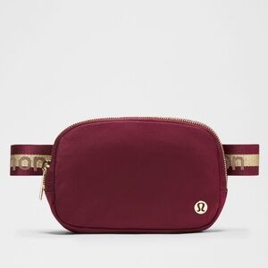 NWT Everywhere Belt Bag 1L Wordmark Colours Deep Luxe/Gold/Bone